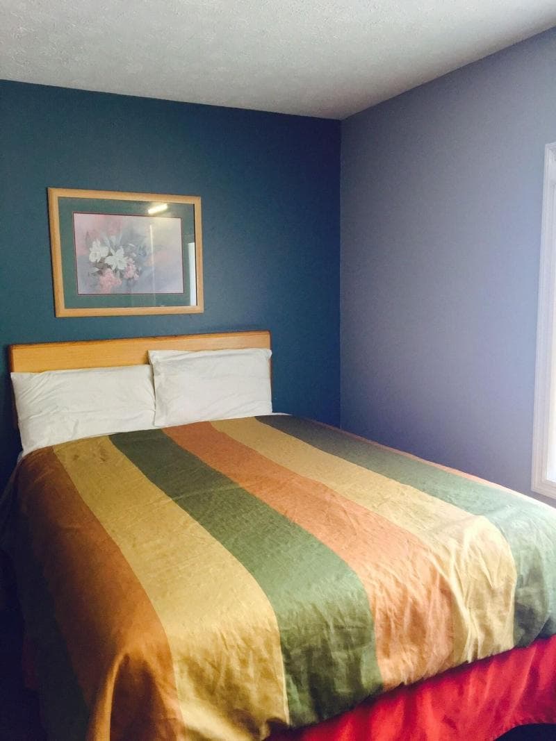 Overton Motel 5