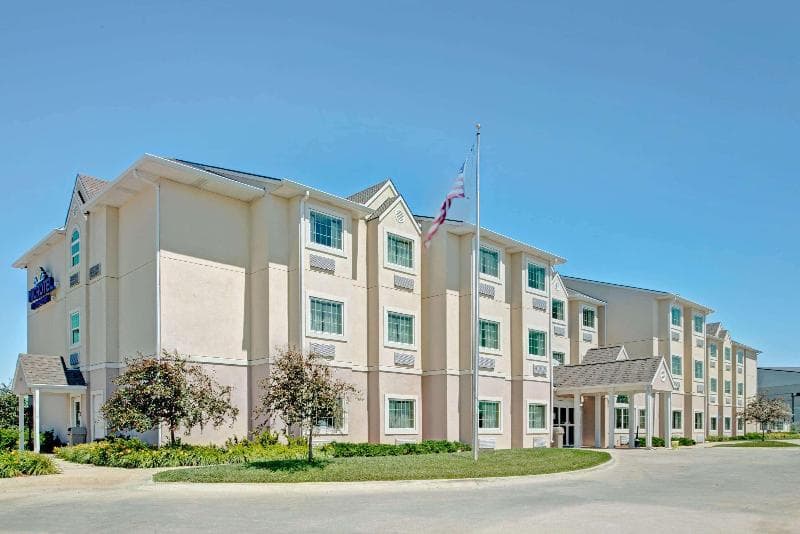 Microtel Inn & Suites By Wyndham Council Bluffs/Omaha 2