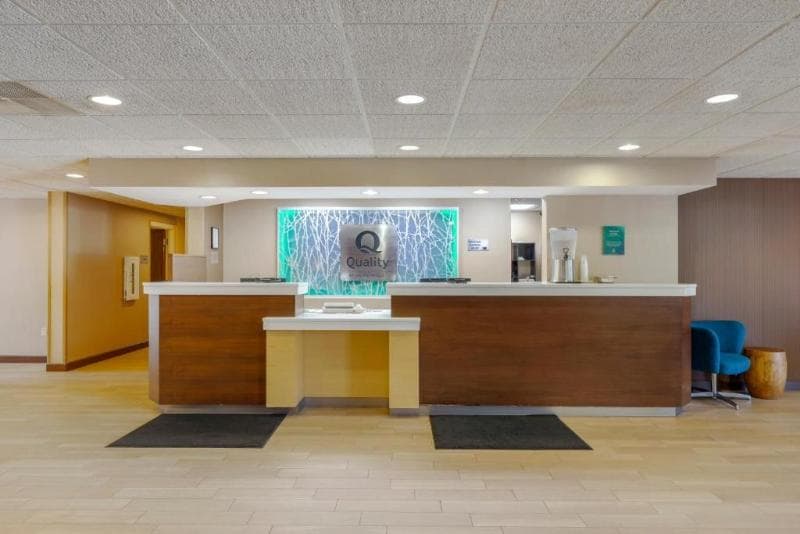 Quality Inn & Suites 5