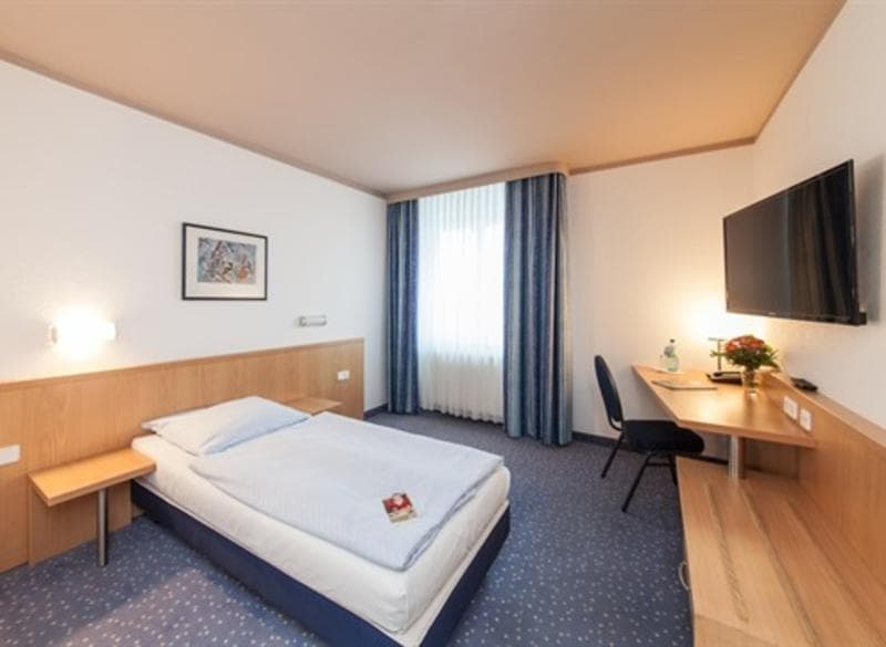 Novum Hotel am Seegraben 5