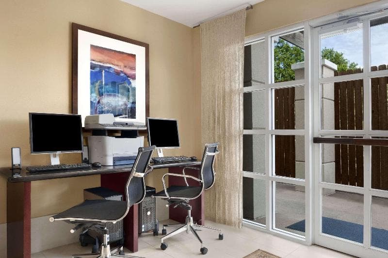 Hawthorn Suites By Wyndham College Station photo 1