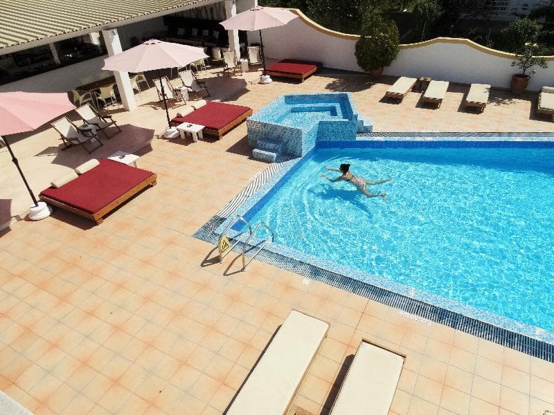 Oasis Beach Club 4