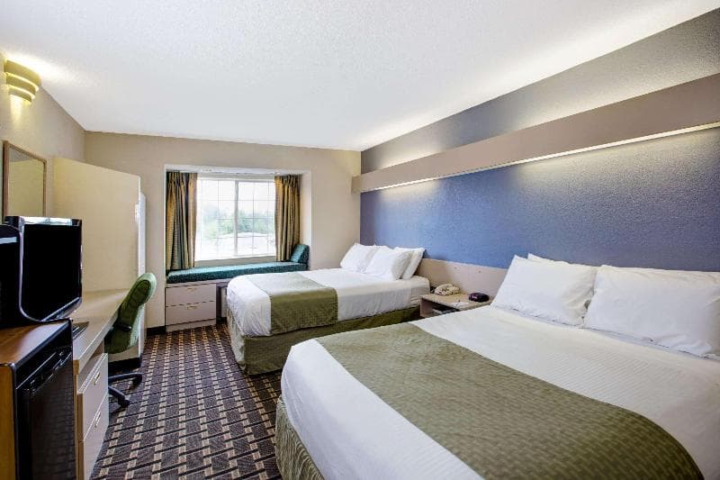 Microtel Inn & Suites By Wyndham Statesville photo 1