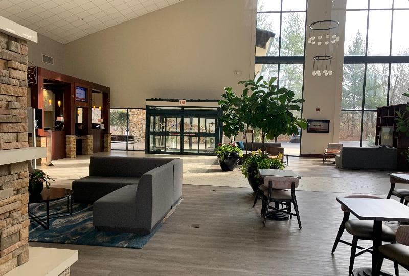 Holiday Inn Asheville Biltmore West 4