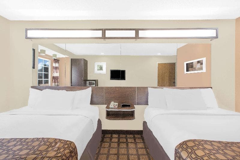 Microtel Inn & Suites By Wyndham Franklin 2