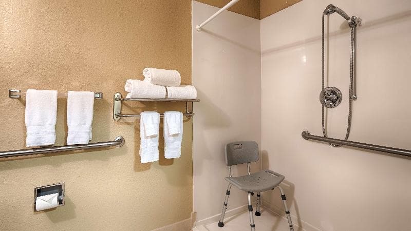 Best Western Plus Waco North 5