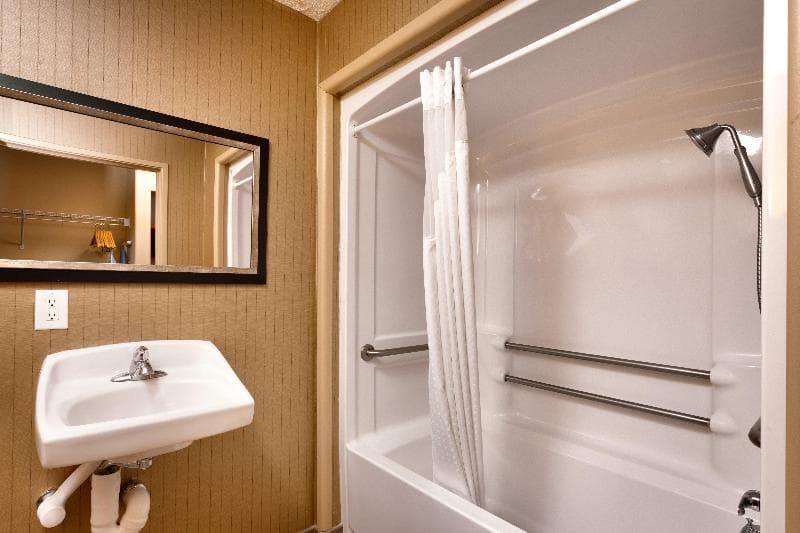 Holiday Inn Express Hotel & Suites Grand Junction 3