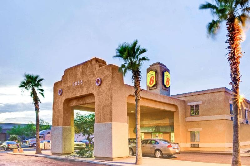 Super 8 By Wyndham Casa Grande 5