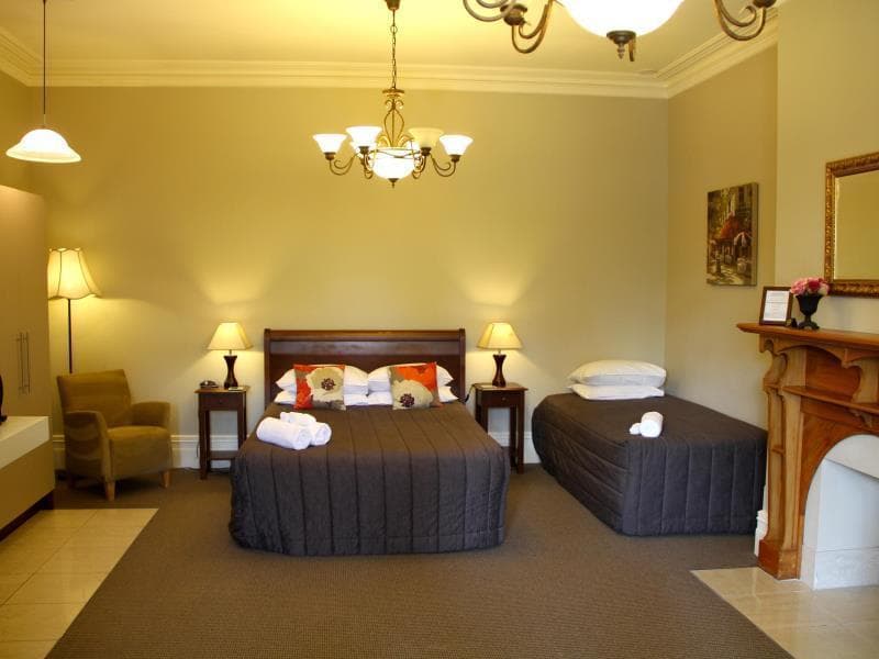 Merivale Manor 5