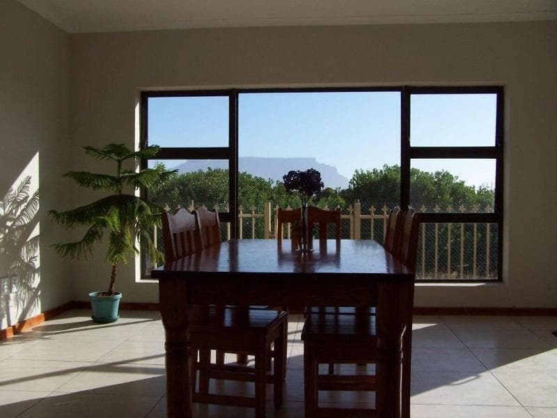 Cape Oasis Guesthouse 3