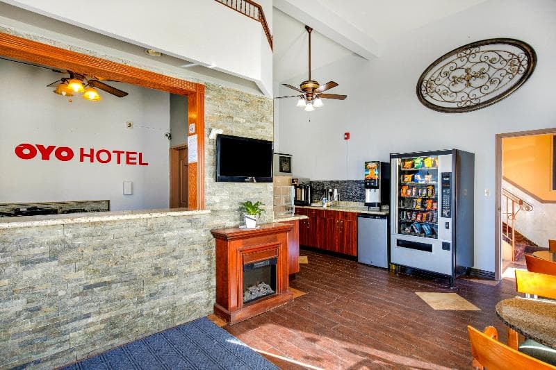 OYO Hotel Castle Rock CO Downtown 3