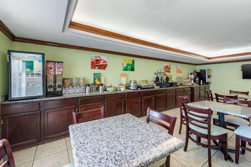 Quality Inn & Suites Clayton, Nm 3