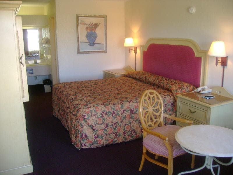 Western Motel 3