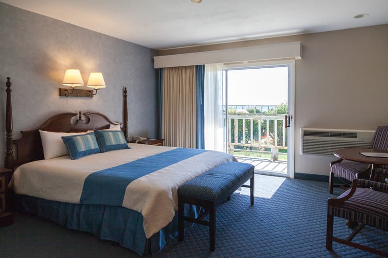 Riviera Beach Resort 5