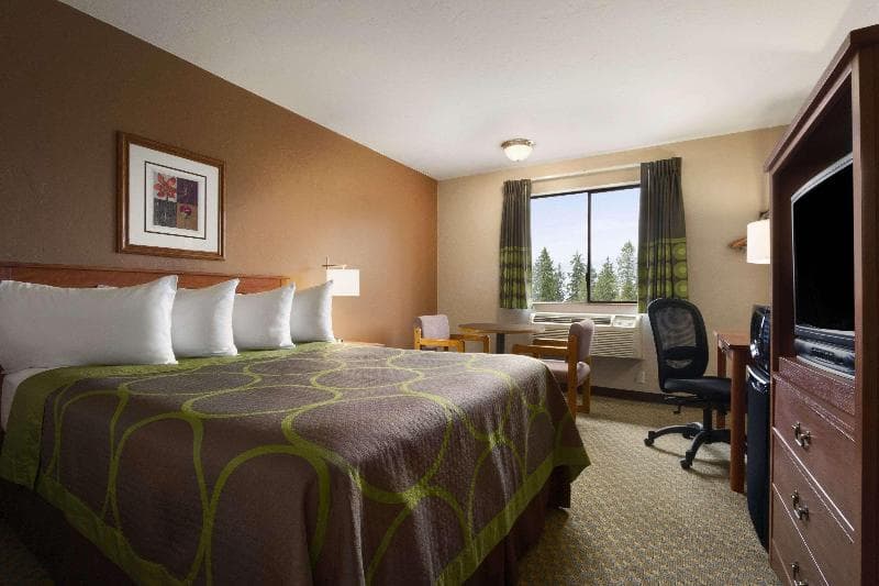 Super 8 By Wyndham Port Angeles At Olympic National Park 5