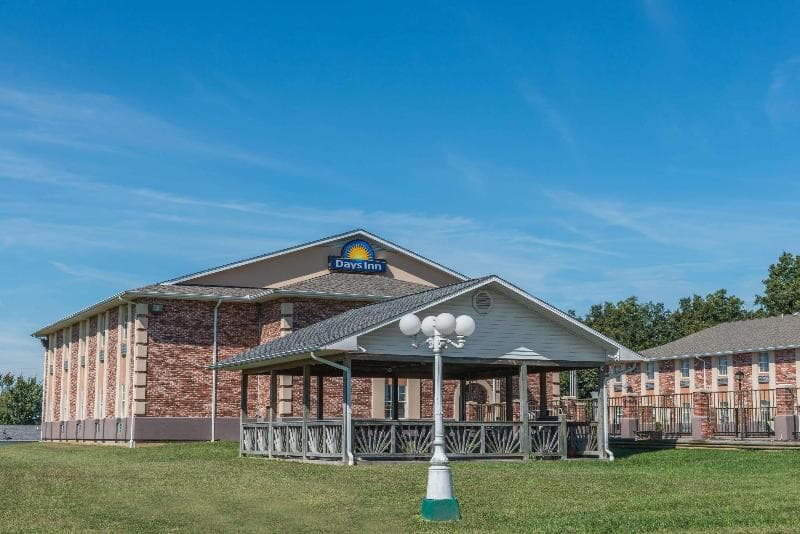 Days Inn By Wyndham Perryville 5