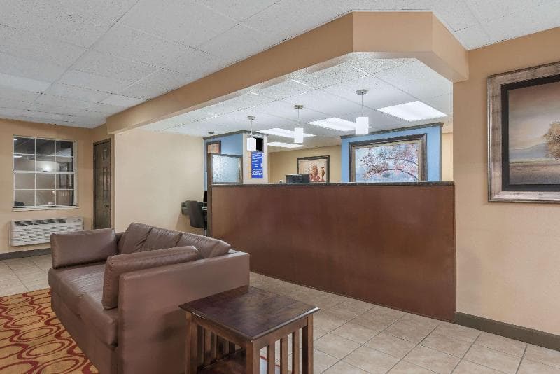 Days Inn By Wyndham Perryville 4