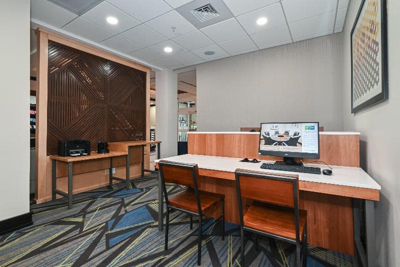 Holiday Inn Express Charlotte Southeast - Matthews 2
