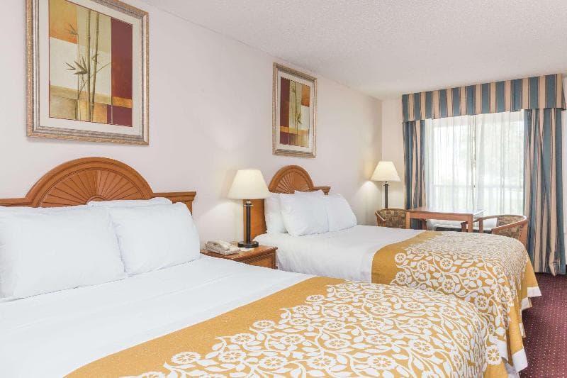 Days Inn By Wyndham Chiefland 1
