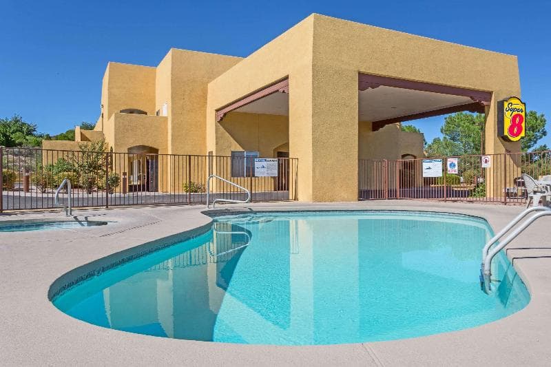 Super 8 By Wyndham Cottonwood 3