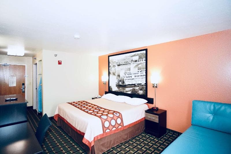 Super 8 By Wyndham Crossville Tn 3