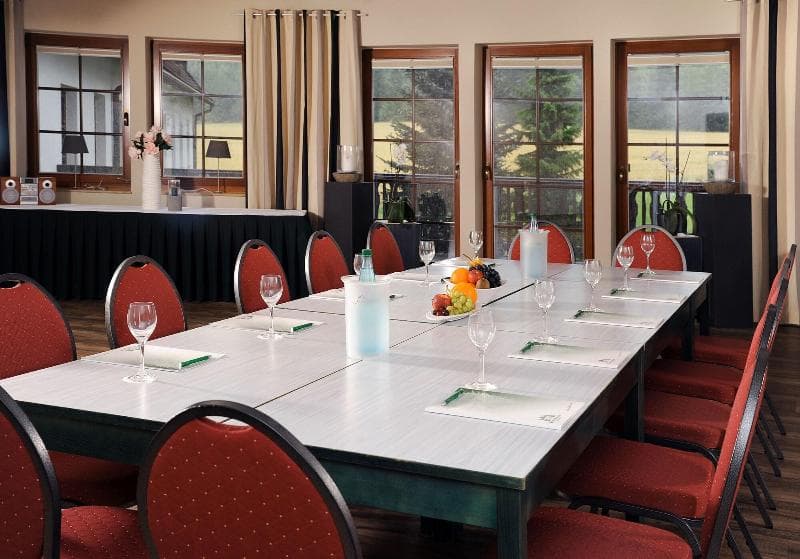 Waldhotel Kreuztanne main