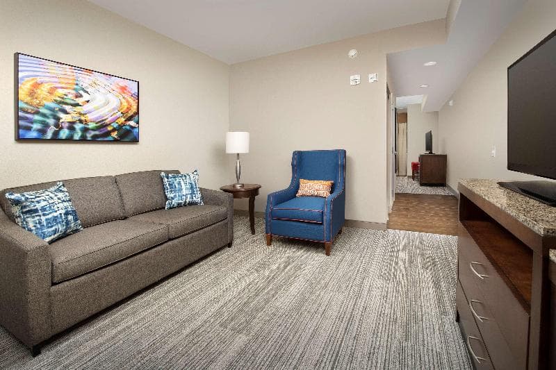 Hilton Garden Inn Charlotte Airport 5