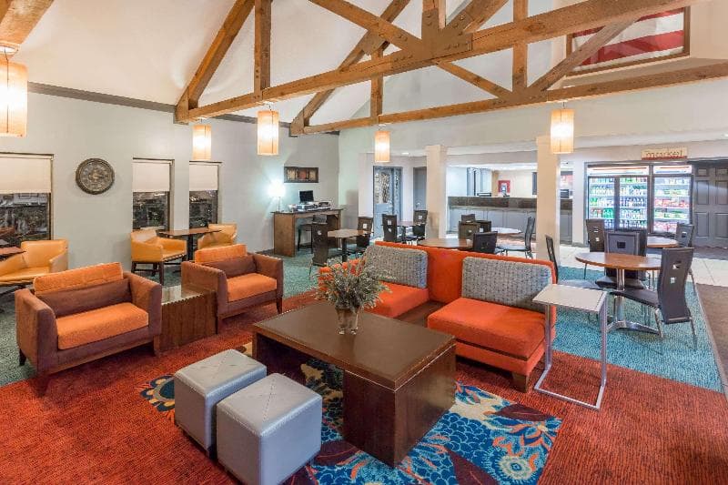 Hawthorn Suites by Wyndham North Charleston 3
