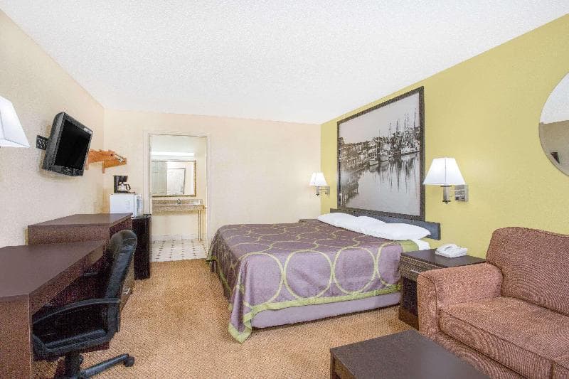 Super 8 By Wyndham Sumter 3