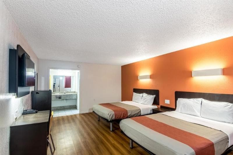 Motel 6 Clinton Ok 3