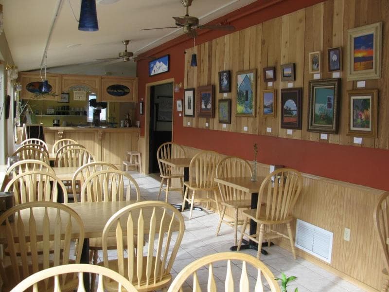 Riverwalk Inn 3