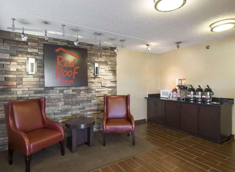 Red Roof Inn Cincinnati - Sharonville photo 1