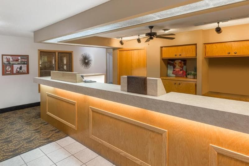 Americas Best Value Inn & Suites Atlantic photo 1