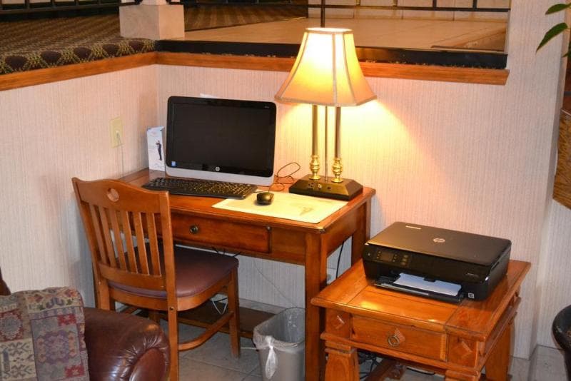 Countryside Inn & Suites Council Bluffs I80/I29 4