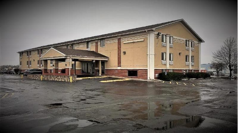 Countryside Inn & Suites Council Bluffs I80/I29 5