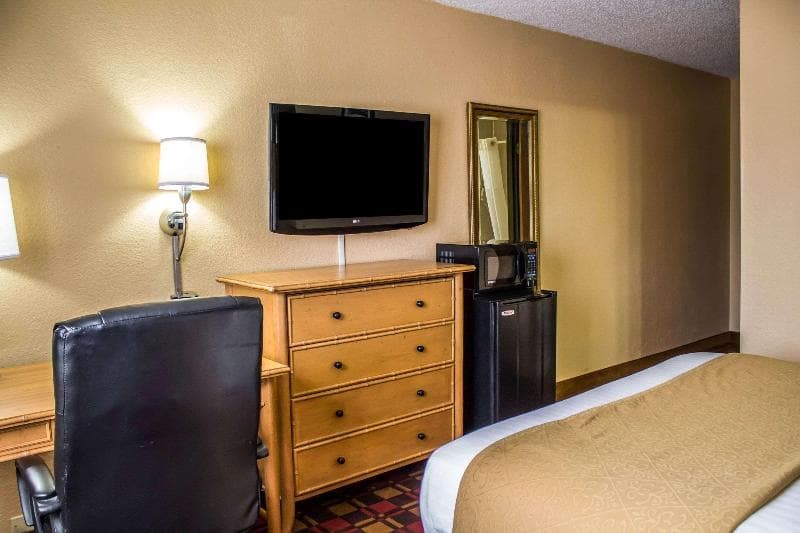 Quality Inn Hall Of Fame 3