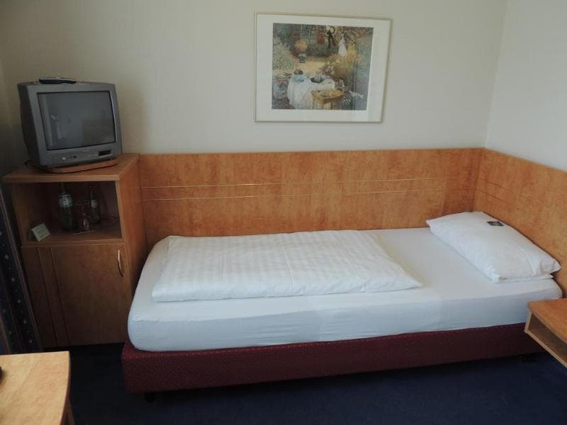 Airport Businesshotel Köln 3