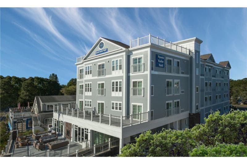 Hyannis Harbor Hotel - Adults Only 2