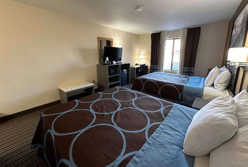 Super 8 by Wyndham Columbia Clark Lane photo 1