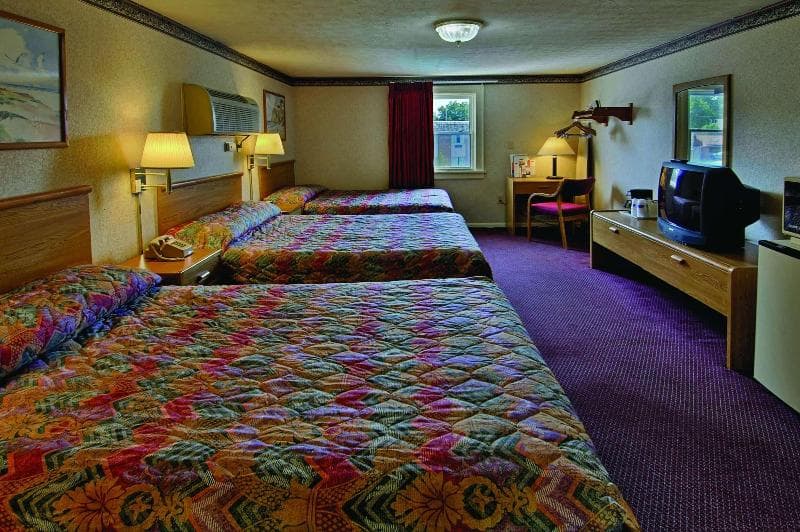 Sandusky Inn 5