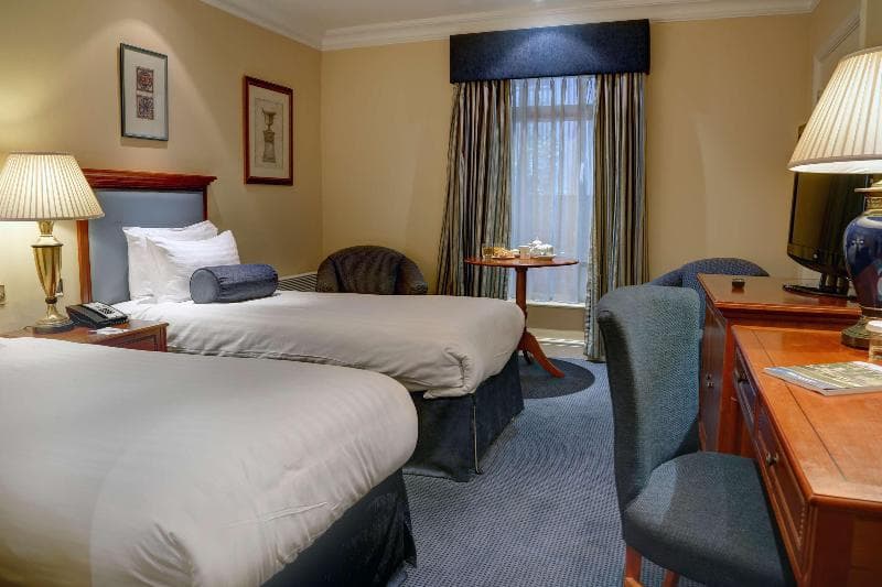 Best Western Plus Birmingham Nec Meriden Manor Hotel photo 1