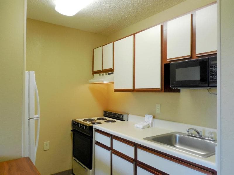 Extended Stay America - Charleston - Northwoods Bl 5