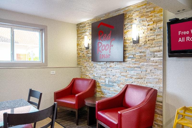 Red Roof Inn Cameron 5