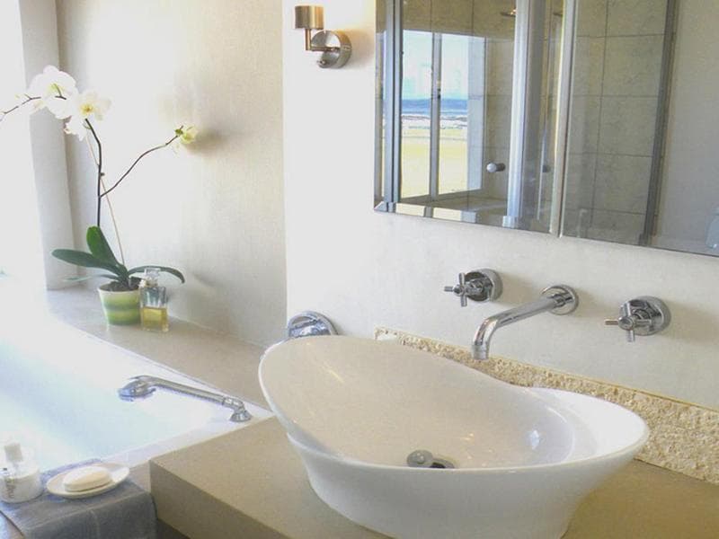138 Marine Beachfront Guesthouse main
