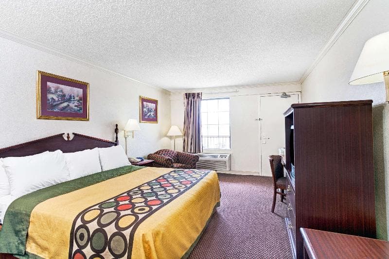 Super 8 By Wyndham Clarksville East 2