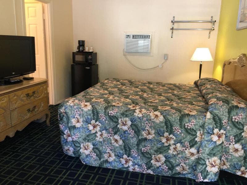 Lakeview Inn 3