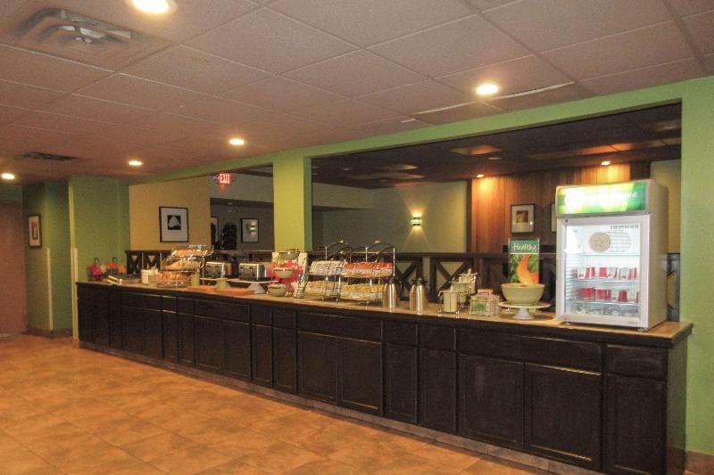 Quality Inn & Suites 5