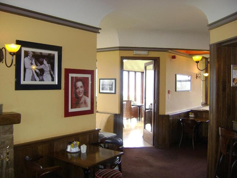 The Lakeside Hotel & Leisure Centre photo 1