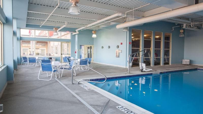 Holiday Inn Express Columbus Airport – Easton, an IHG Hotel 5