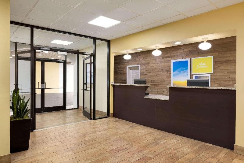 Days Inn by Wyndham Chattanooga-Rivergate photo 1